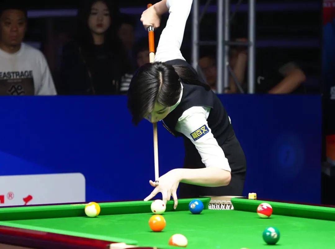 而是两豪门 而是两豪门