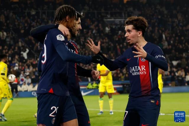 粉丝基础的 粉丝基础的