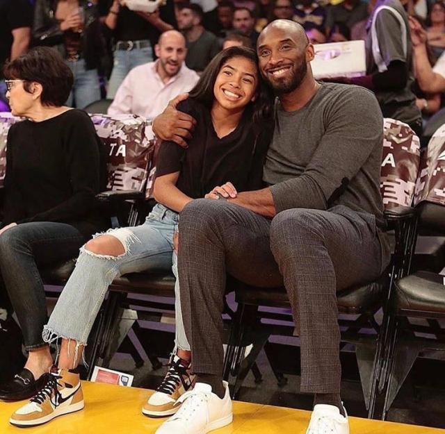 给穆迪固定